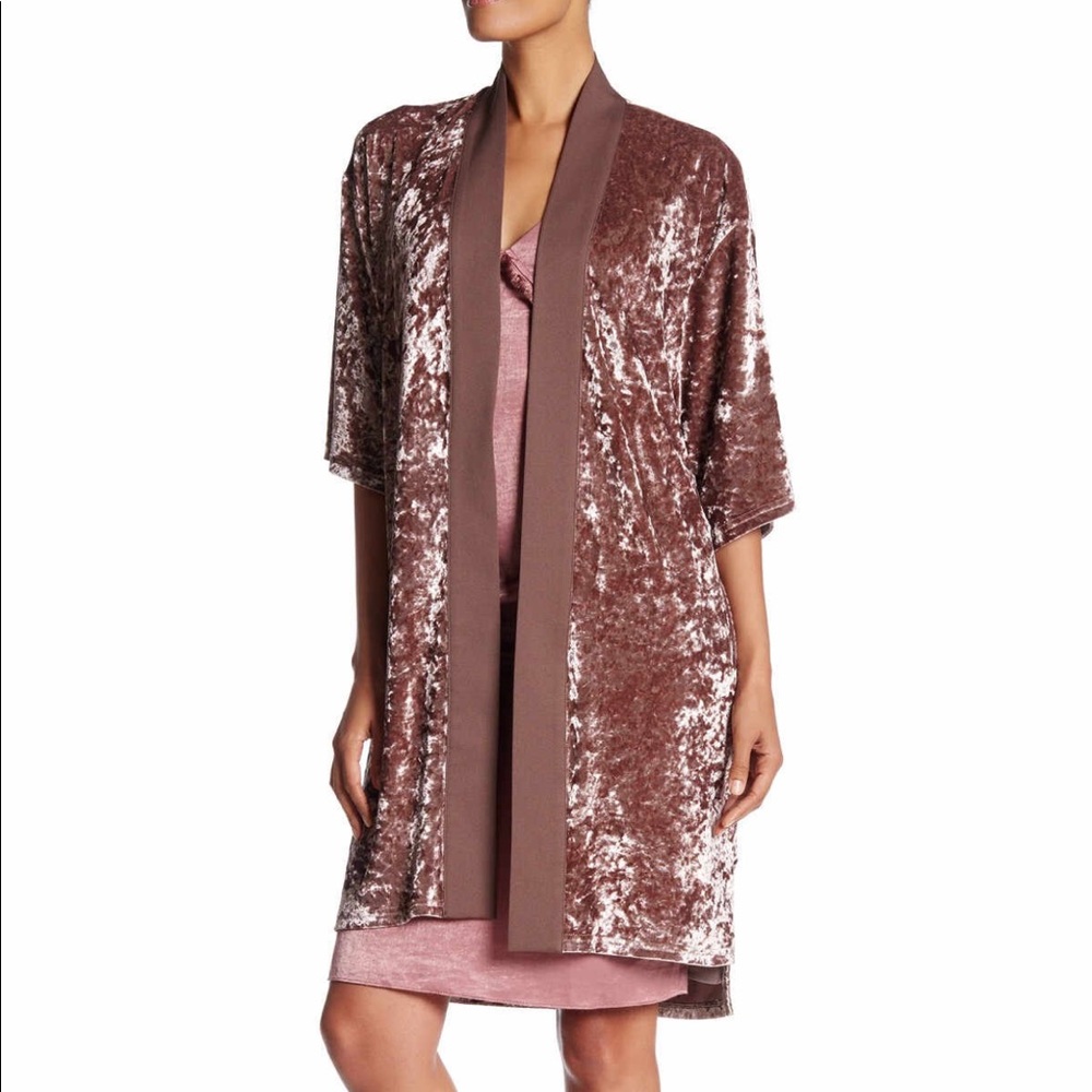 Mauve dusty rose crushed velvet shacket